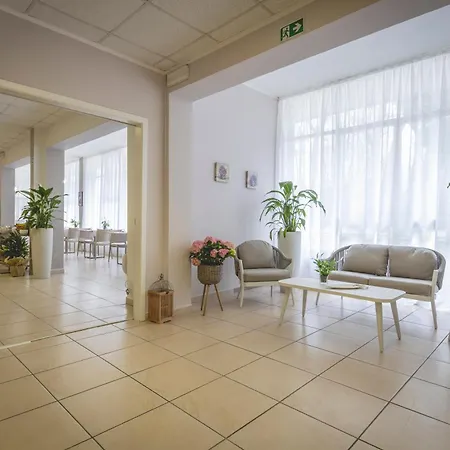 La Perla Hotel